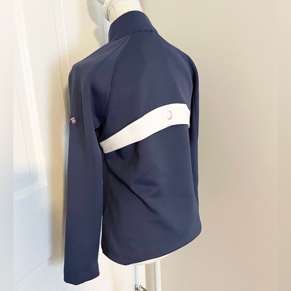 Zero Restriction Pullover - Picture 3 of 5